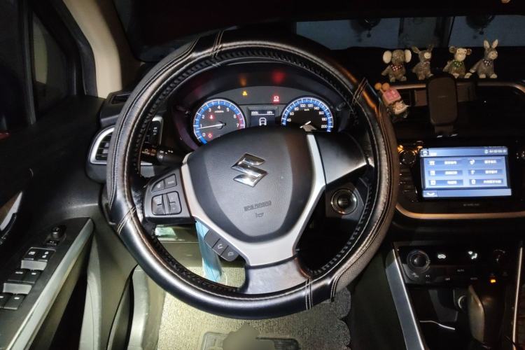 Used Suzuki S-Cross 2014 1.6L CVT Two-Wheel Drive Elite Version Steering Wheel