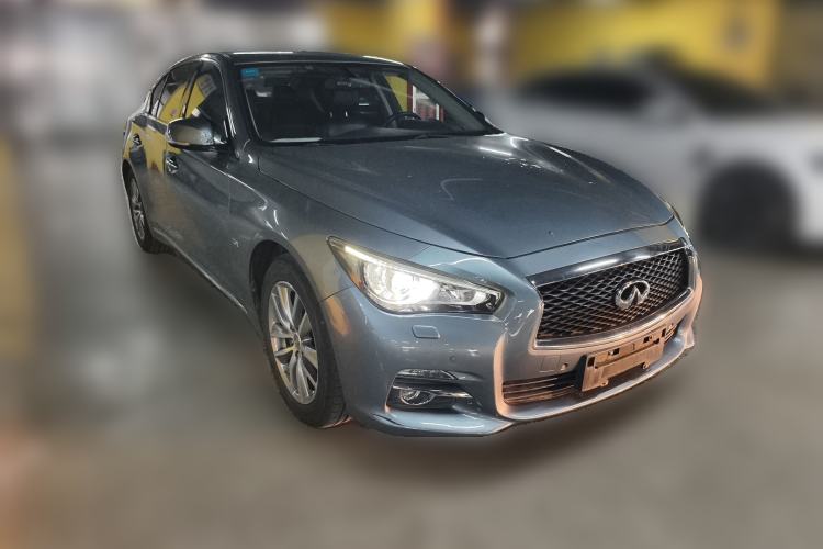 Used Infiniti Q50L 2015 2.0T Enjoyment Edition Front Right 45 Deg