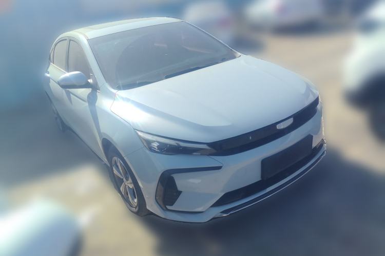 Used Geely Auto Emgrand L HiP 2024 Champion Edition 1.5TD-DHT Pro 100KM Superior Model Front Right 45 Deg