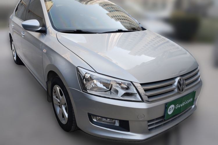 Used Volkswagen Santana 2015 1.6L Manual Comfort Edition
