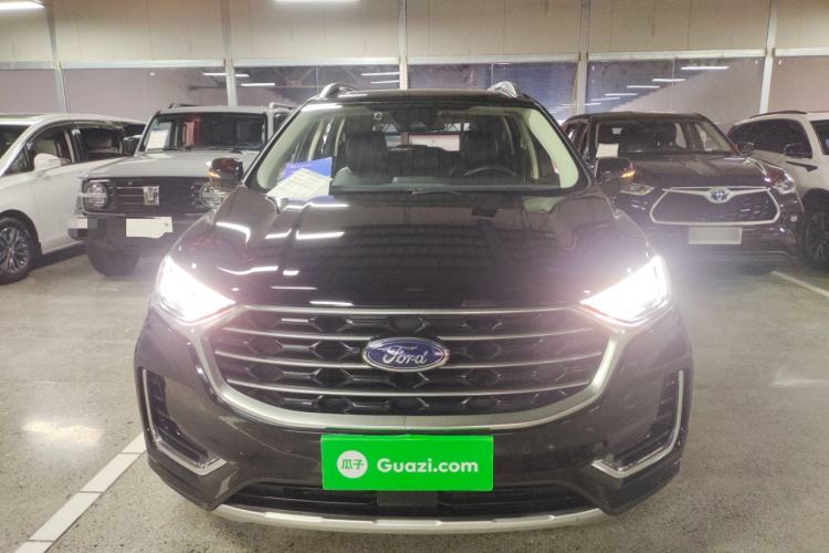 Used Ford Edge 2021 Facelifted PLUS EcoBoost 245 Two-Wheel Drive XLT 7-Seater
