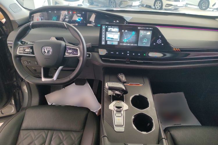 Used CHANGAN UNI-K 2021 2.0T Prestige Edition Center Console