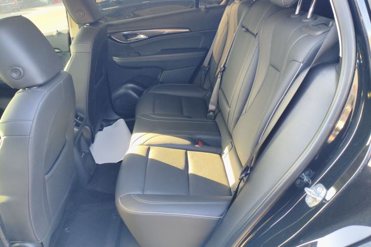 Used Buick Envision 2022 Encore Plus 652T Five-Seat Luxury Model
