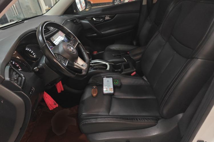 Used Nissan X-Trail 2019 2.0L CVT Smart Connect Comfort Edition 2WD Left Front Seat