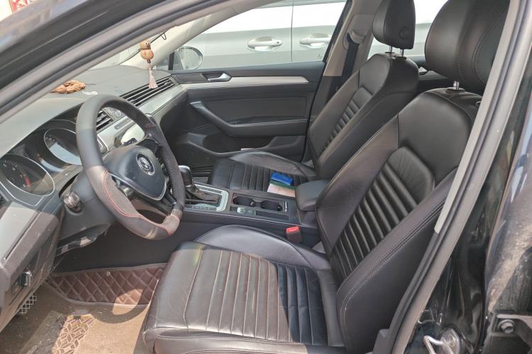 Used Volkswagen Magotan 2017 280TSI DSG Comfort Model Left Front Seat