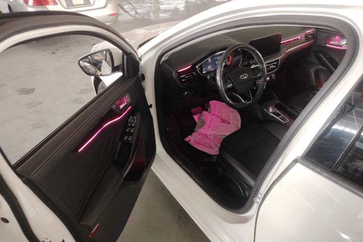 Used Ford Focus 2021 Hatchback EcoBoost 180 Automatic Titanium Edition