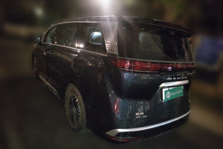 Used Denza D9 2022 DM-i 970 Four-Wheel Drive Prestige Model
