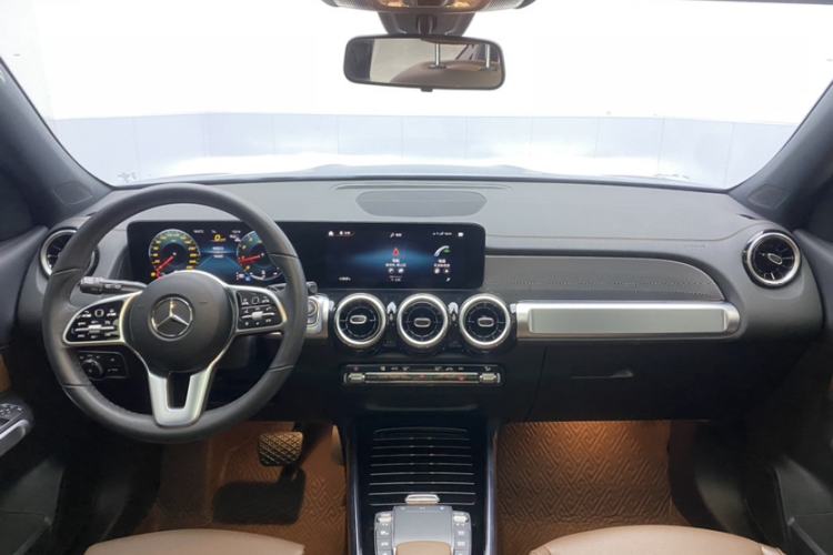 Used Mercedes-Benz GLB 2023 GLB 200 Fashion Model Interior 1