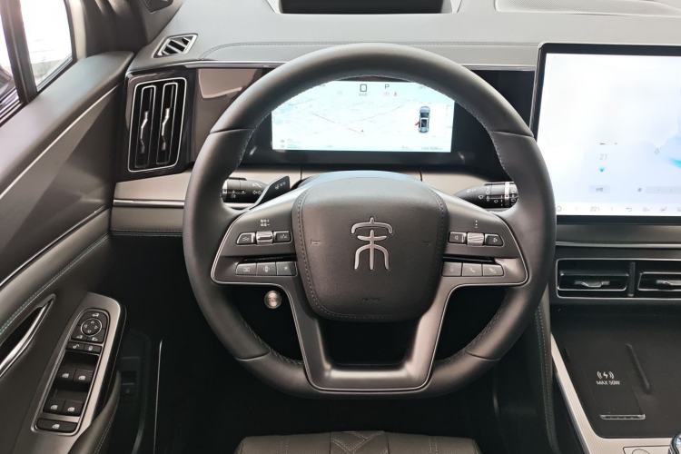 Used BYD Song L DM-i 2025 Intelligent Driving Version 160 km Excellence Edition Steering Wheel