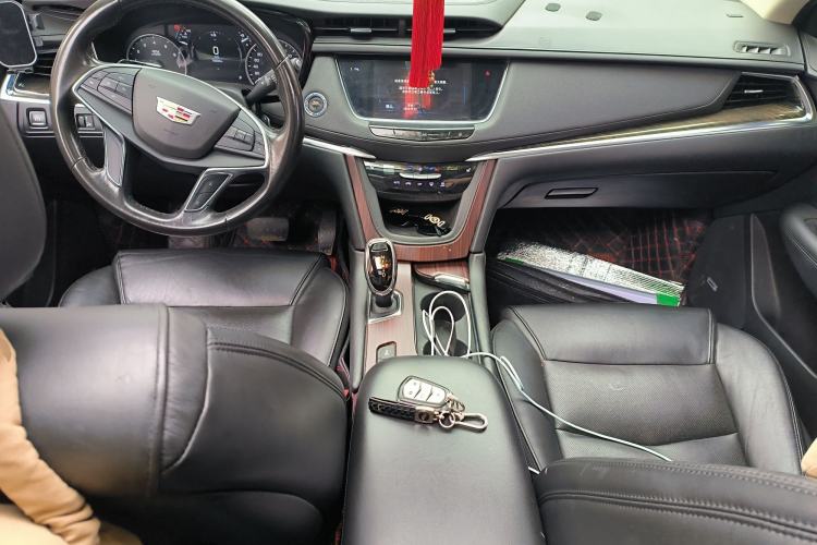 Used Cadillac XT5 2017 Anniversary Edition 25T Luxury Model