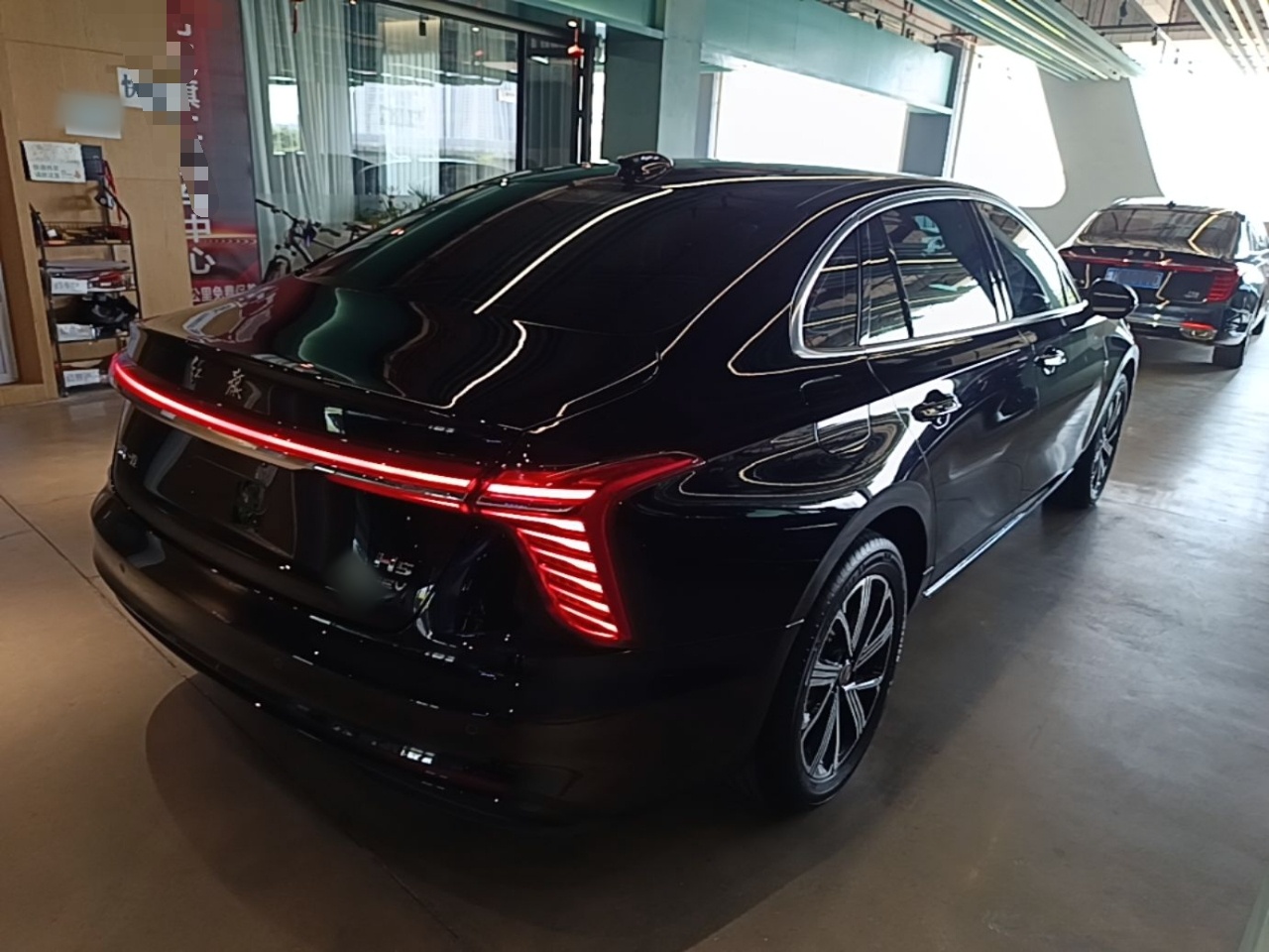 Hongqi H5 PHEV 2025 130 Super Hybrid Version — снимка 6