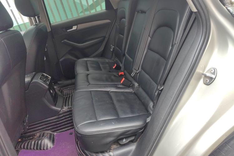 Used Audi Q5 2013 40 TFSI Ambition Left Rear Seat