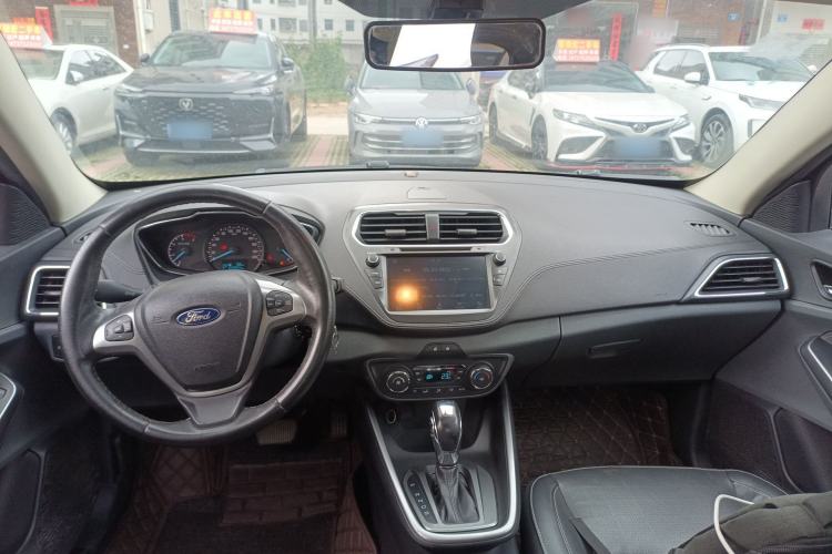 Used Ford Escort 2017 Happiness Edition 1.5L Automatic Fashion Version Center Console