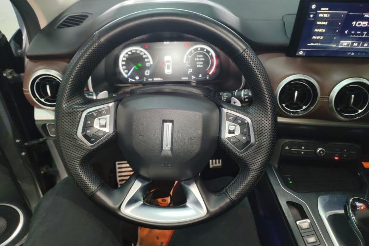 Used Wey VV6 2018 2.0T Two-Wheel-Drive Ultra-Luxury Version China V Standard