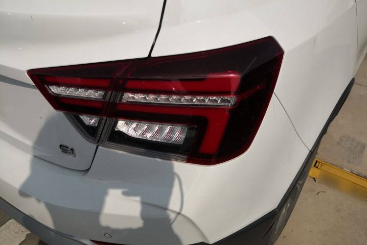 Used Geely Auto Vision S1 2018 1.5L CVT FENGXING Model
