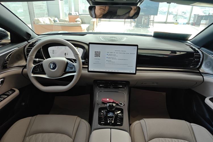 Used BYD Han 2025 DM-i Intelligent Driving Edition 125KM LiDAR Flagship Model