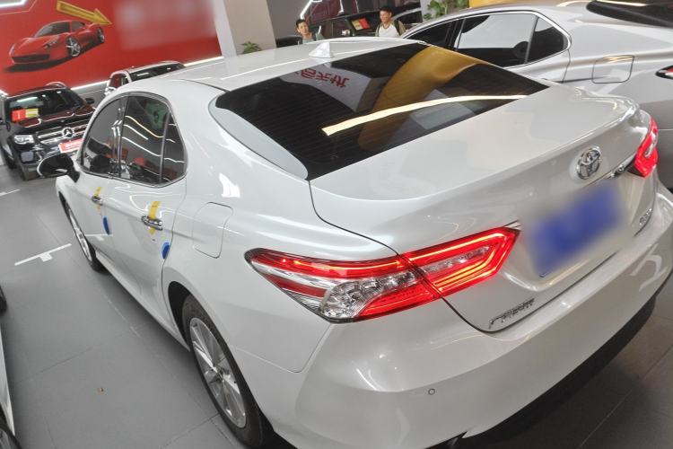 Used Toyota Camry 2021 2.0G Luxury Edition Exterior 2