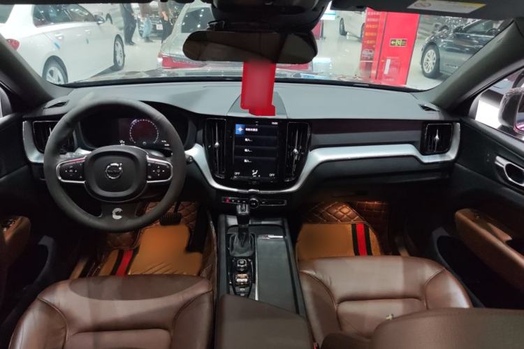 Used Volvo XC60 2021 T5 4x4 Smart Luxury Edition