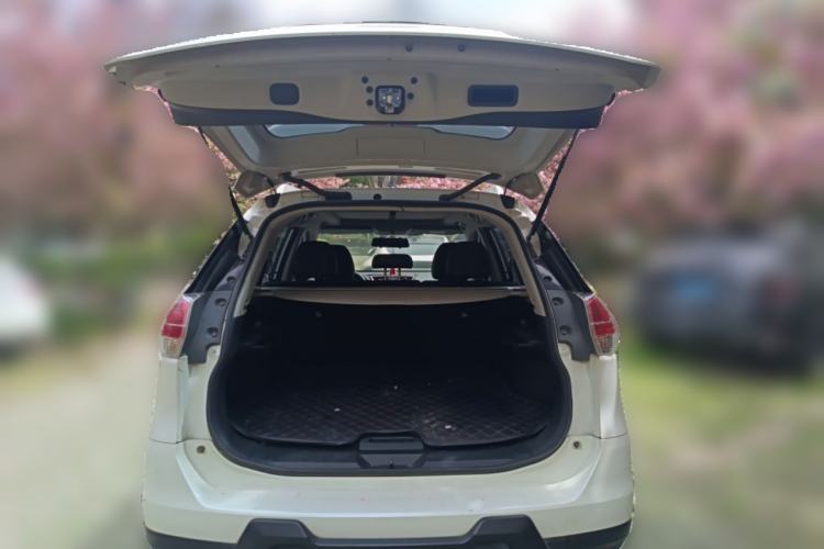 Used Nissan X-Trail 2015 2.0L CVT Comfort MAX Edition 2WD