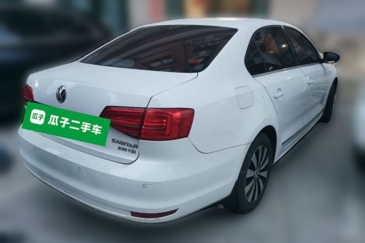 Used Volkswagen Sagitar 2015 230TSI Automatic Luxury Model Rear Right 45 Deg