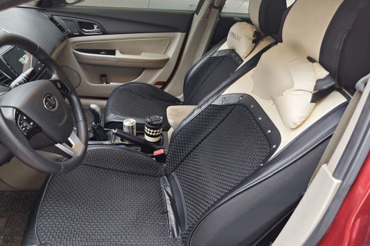 Used Bestune B50 2013 1.6L manual Comfort trim level