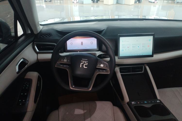 Used BYD Yuan UP 2024 301KM Leading Edition