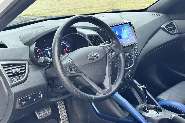 Used Hyundai Veloster 2015 1.6T Automatic Prestige Edition