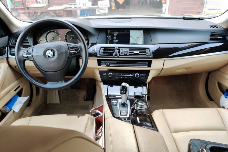 Used BMW 5 Series 2012 530i Sport Touring
