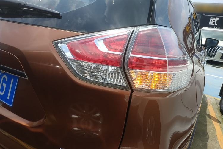 Used Nissan X-Trail 2016 2.5L CVT Sport Edition 4WD
