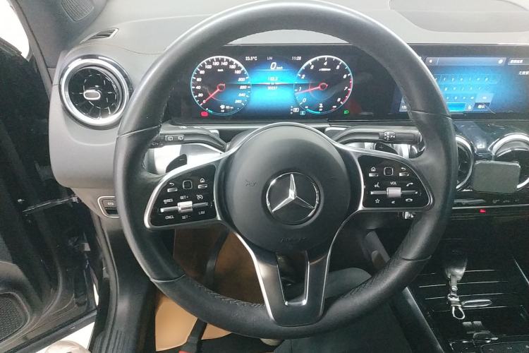 Used Mercedes-Benz GLB 2022 Second Facelift GLB 200 Fashion Edition
