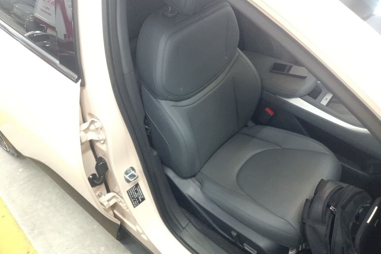 Used XPeng MONA M03 2025 600 with Ultra-Long Range Max Right Front Seat