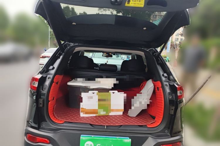 Used Jeep Cherokee 2020 2.0L Two-Wheel Drive Classic Sports Edition