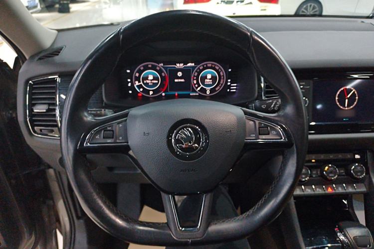 Used Skoda Kodiaq GT 2019 TSI330 Two-Wheel-Drive Luxury Edition China VI Standard Steering Wheel