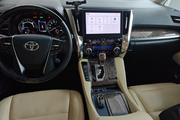 Used Toyota Vellfire 2023 Crown Dual-Engine 2.5L HV Ultimate Edition Center Console