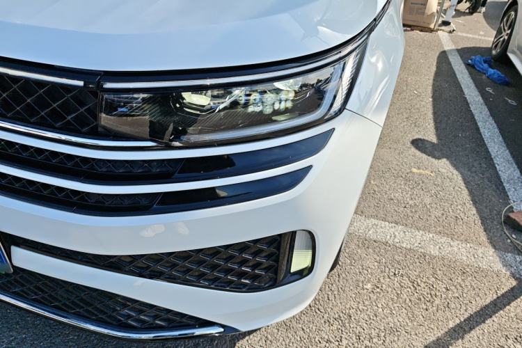 Used Volkswagen Tavendor 2023 380TSI Four-Wheel Drive R-Line Cruise Edition
