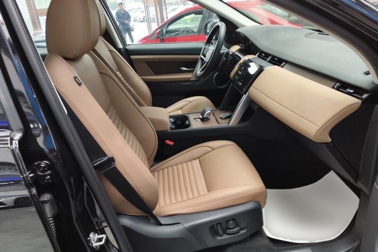 Used Land Rover Discovery Sport New Energy 2024 1.5T P300e Plug-in Hybrid Electric Version Right Front Seat