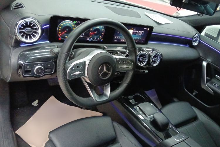 Used Mercedes-Benz A-Class 2022 Restyled A 200 L Sport Sedan Fashion Version
