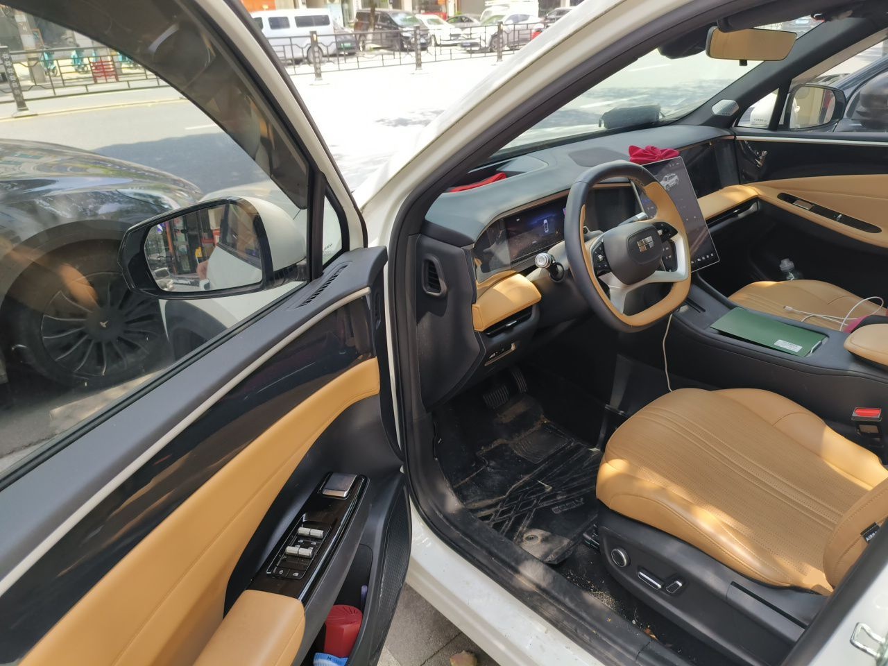 Geely Galaxy L7 2023 1.5T 115 km Starship — снимка 16
