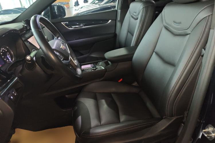 Used Cadillac XT5 2021 28T Luxury Model
