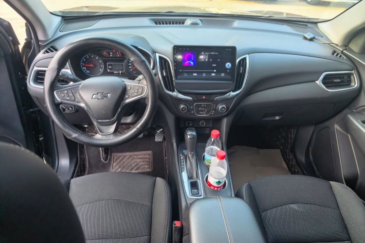 Used Chevrolet Equinox 2018 535T Automatic Chijie Edition Center Console