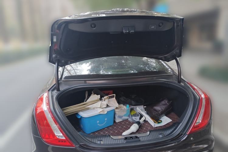 Used Jaguar XJ 2015 XJL 3.0 SC Elegant Business 80th Anniversary Limited Edition Trunk