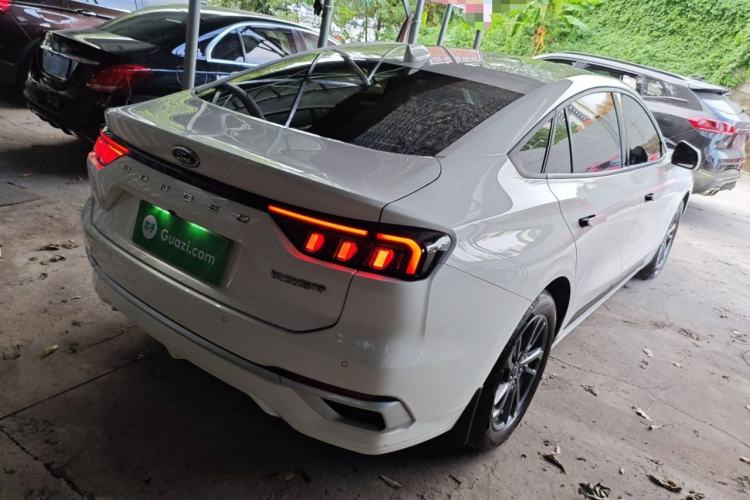 Used Ford Mondeo 2025 1.5T EcoBoost Luxury Version
