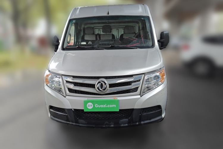 Used Dongfeng Yufeng 2018 2.3T Logistics Vehicle A100 Luxury Edition Short Wheelbase Mid-Roof Design 5–9 Seater
