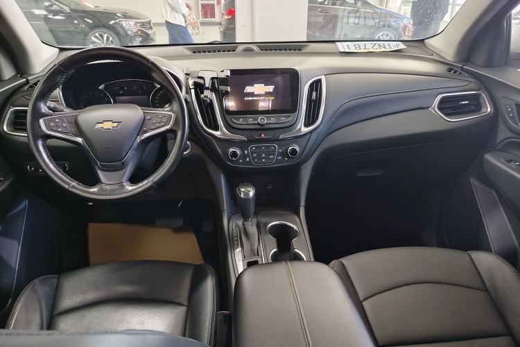 Used Chevrolet Equinox 2018 535T Automatic YuJie Edition Interior 3