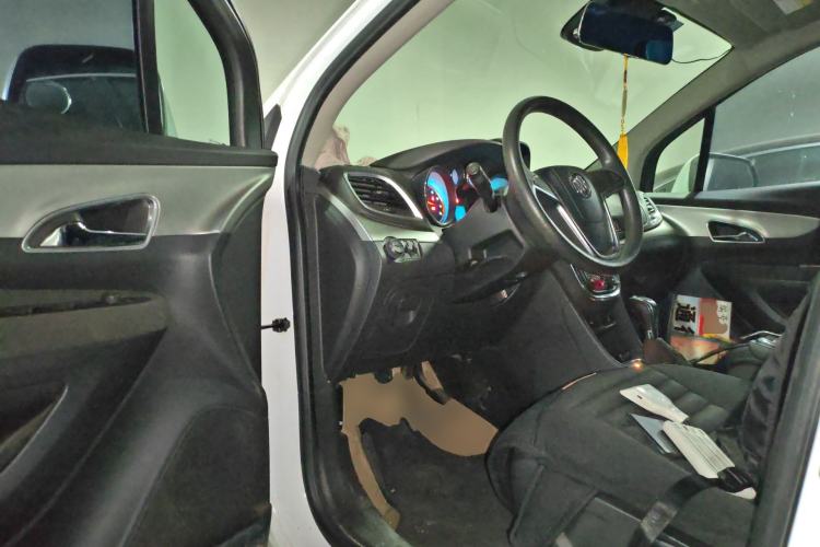 Used Buick Encore 2015 1.4T Automatic Two-Wheel Drive Urban Elite Version Driver Seat