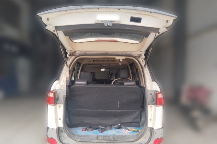 Used Dongfeng Fengon 370 2016 1.5L Manual Luxury Version SFG15-02 7 Seats
