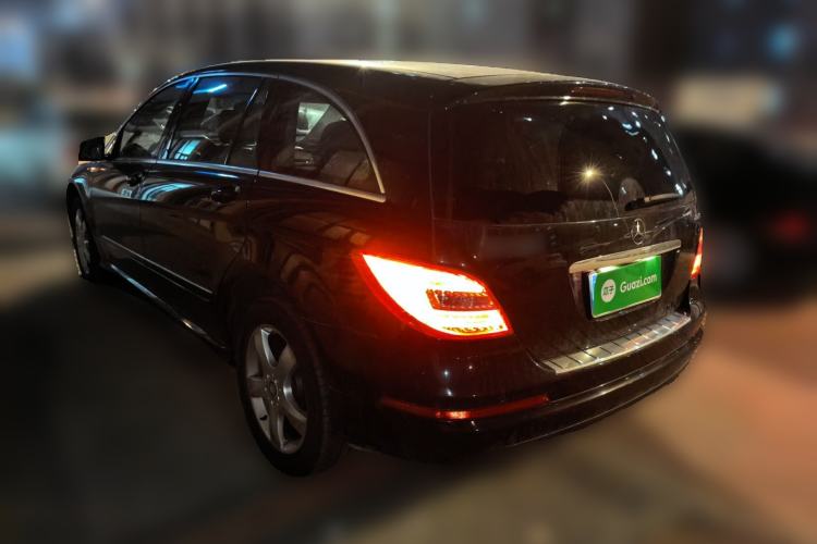 Used Mercedes-Benz R-Class 2014 R 400 4MATIC Business Model Rear Left 45 Deg