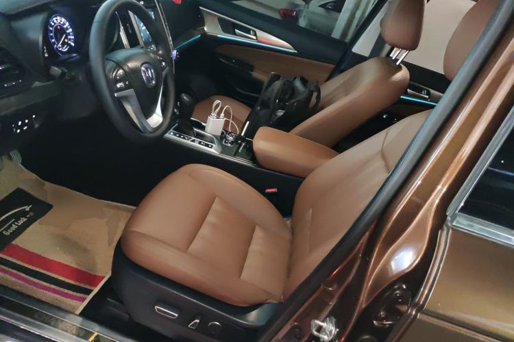 Used CHANGAN CS95 2017 2.0T Two-Wheel Drive Zhitu Edition