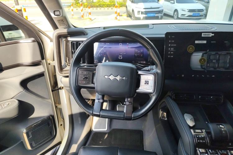 Used Formula Leopard Leopard 5 2023 Navigator Edition