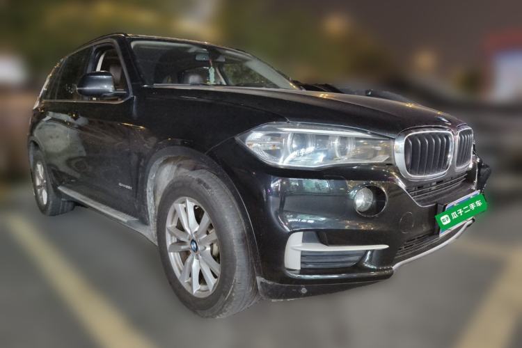 Used BMW X5 2014 xDrive35i Elegant Edition Front Right 45 Deg